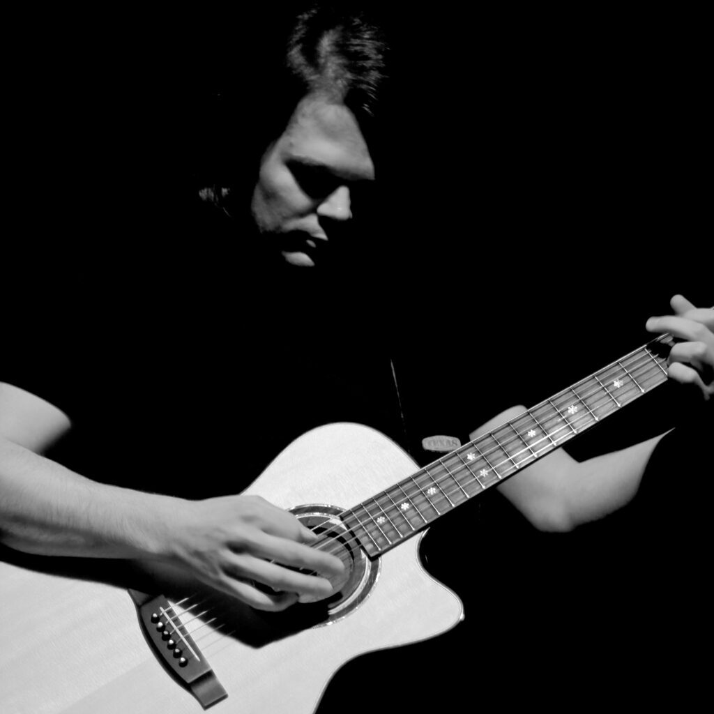 Acoustic Fashion_Juergen Ott2